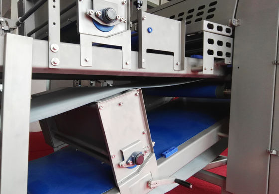 خرید لاینر خمیر پف با سیستم پیشرفته PLC، 12 خمیر گوشت خمیر گوشتی تولید آنلاین